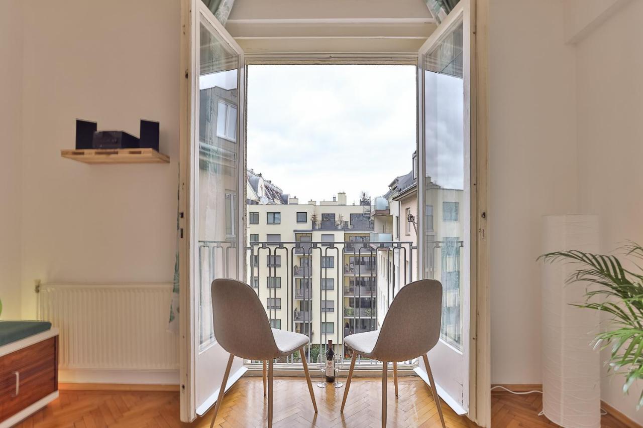 Апартаменты French Balcony - 45M² - Szeneviertel Вена Экстерьер фото
