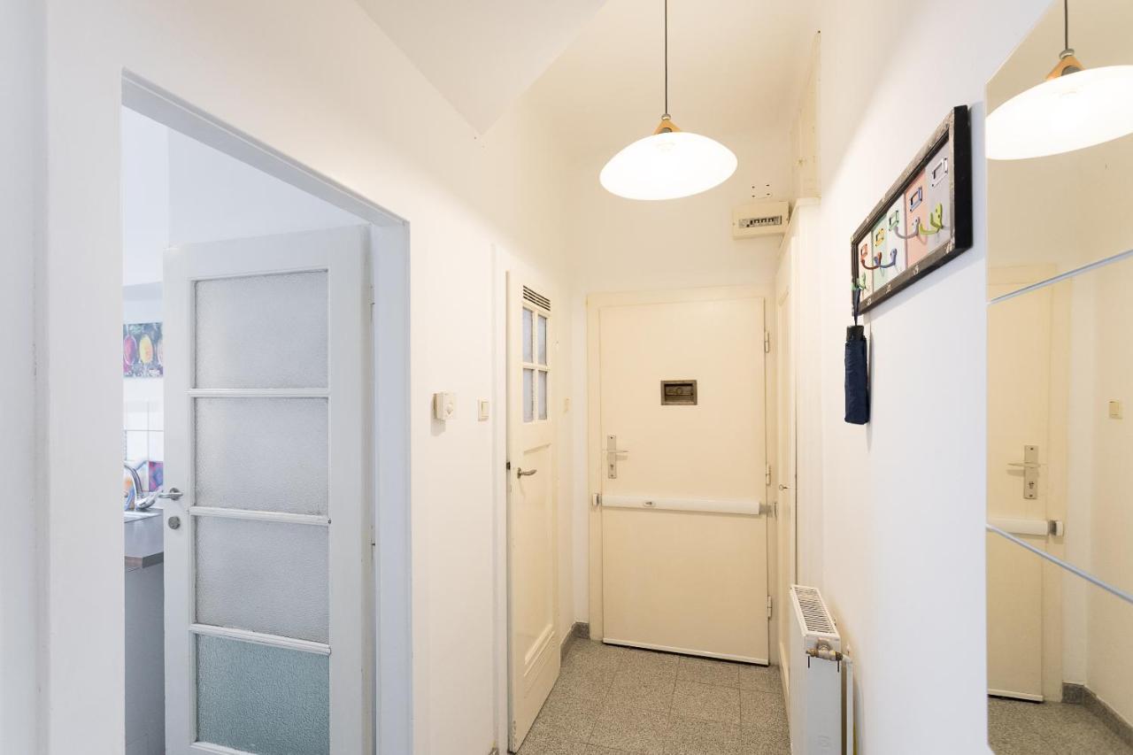 Апартаменты French Balcony - 45M² - Szeneviertel Вена Экстерьер фото