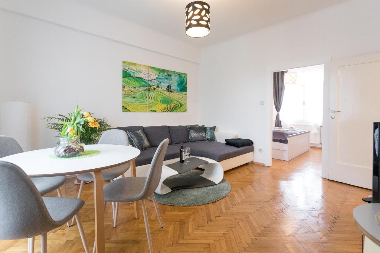 Апартаменты French Balcony - 45M² - Szeneviertel Вена Экстерьер фото