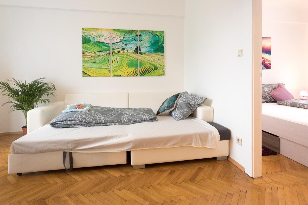 Апартаменты French Balcony - 45M² - Szeneviertel Вена Экстерьер фото