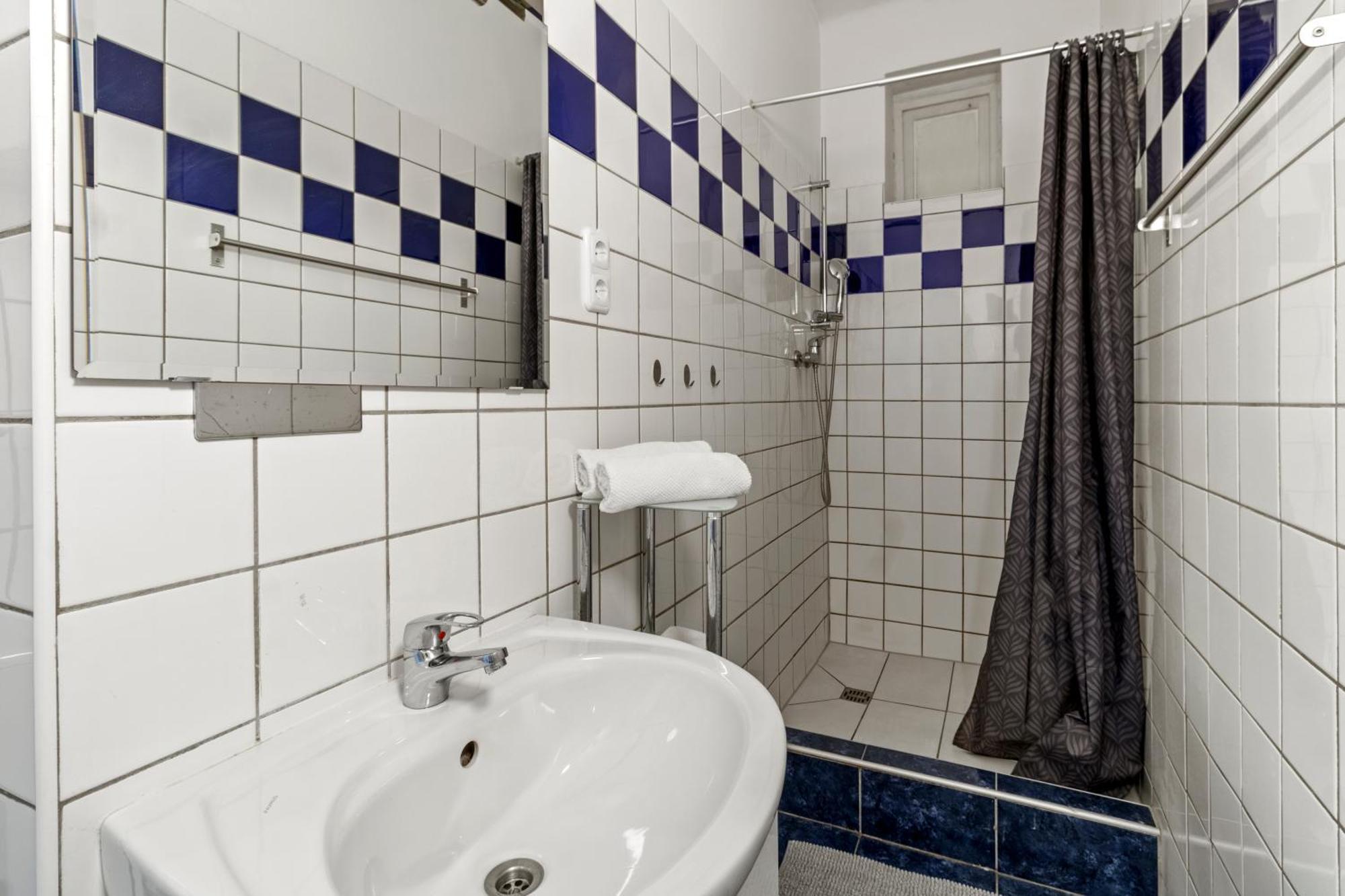 Апартаменты French Balcony - 45M² - Szeneviertel Вена Экстерьер фото