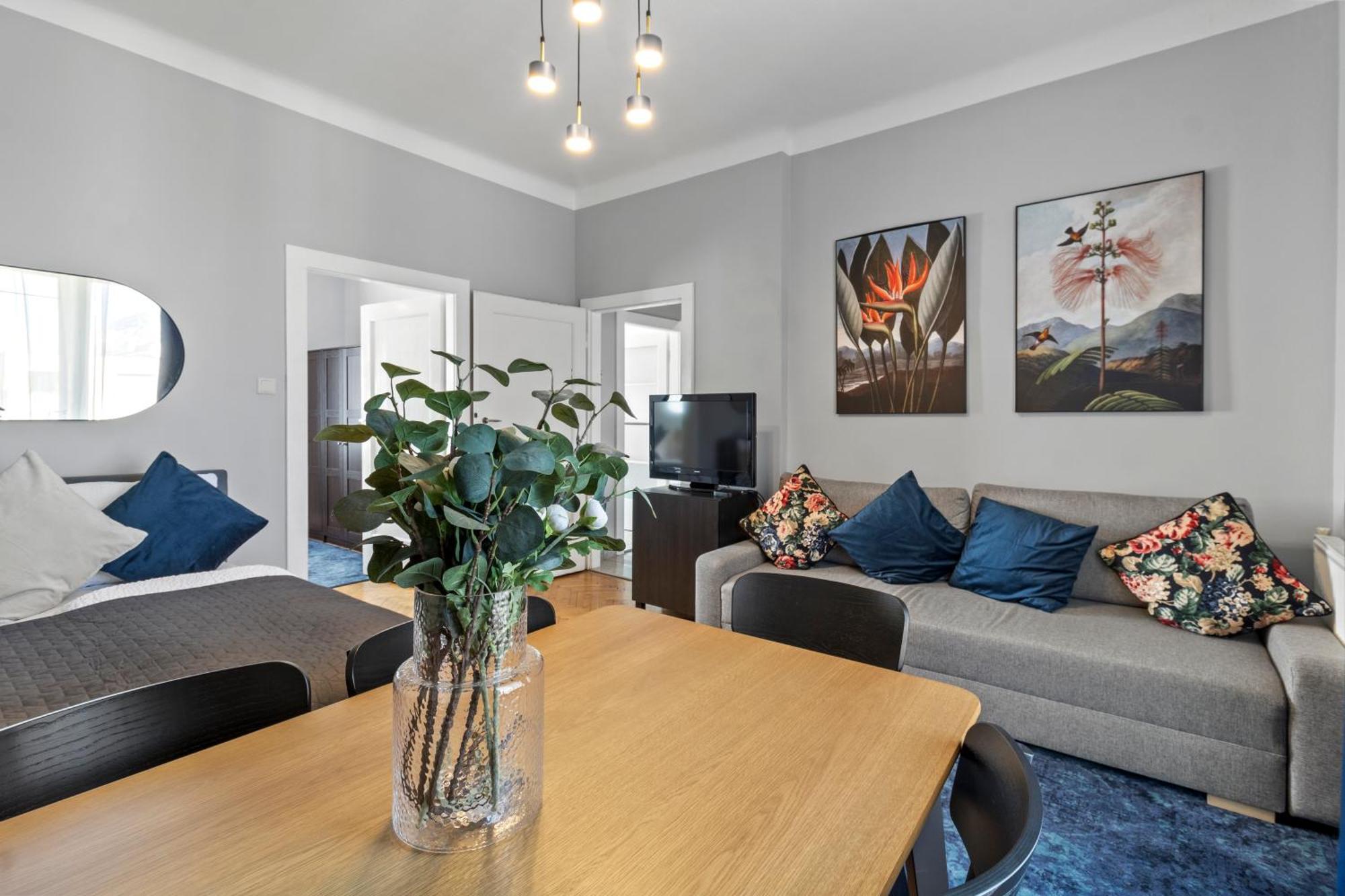 Апартаменты French Balcony - 45M² - Szeneviertel Вена Экстерьер фото