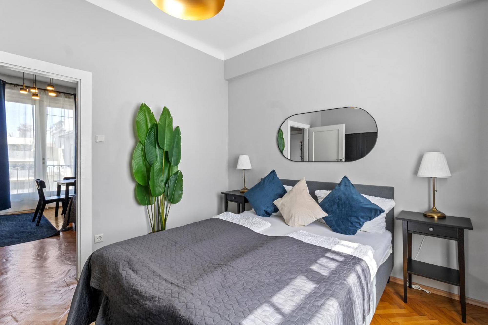 Апартаменты French Balcony - 45M² - Szeneviertel Вена Экстерьер фото